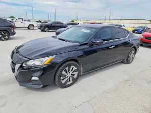 Nissan Altima 2.5L 4 2020