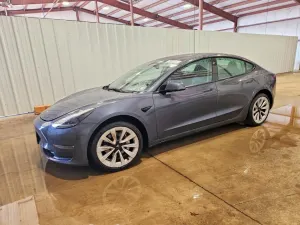 Tesla Model 3 2022
