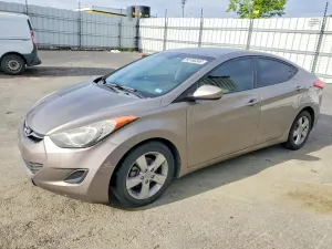 Hyundai Elantra 1.8L 4 2013