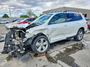 Toyota Highlander 3.5L 6 2013