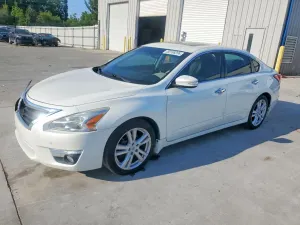 Nissan Altima 3.5L 6 2015