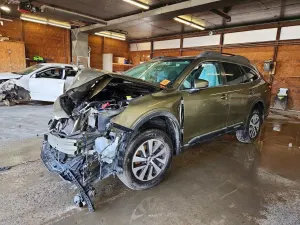 Subaru Outback 2.5L 4 2020