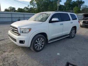 Toyota Sequoia 5.7L 8 2010
