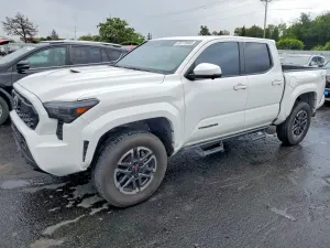Toyota Tacoma 2.4L 4 2024