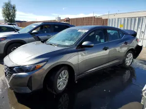 Nissan Sentra 2.0L 4 2025