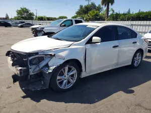 Nissan Altima 2.5L 4 2015