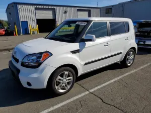 Kia Soul 2.0L 4 2011