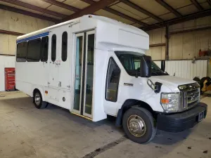 Ford Econoline 6.8L 10 2017