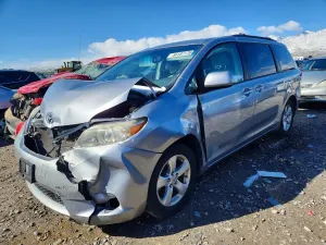 Toyota Sienna 3.5L 6 2011