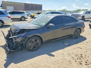 Hyundai Elantra 2.0L 4 2023