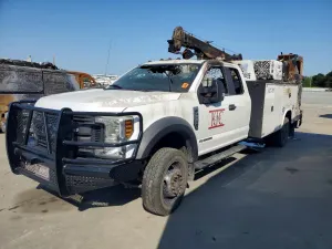 Ford F550 6.7L 8 2019