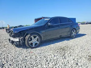 Mercedes-Benz E 6.2L 8 2010