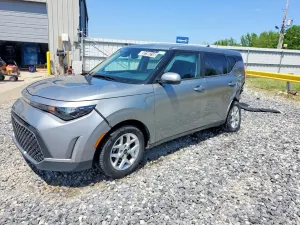 Kia Soul 2.0L 4 2025
