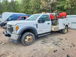 Ford F550 6.7L 8 2017