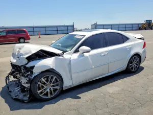 Lexus IS 2.0L 4 2020