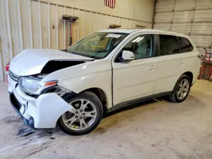 Mitsubishi Outlander 2.4L 4 2014