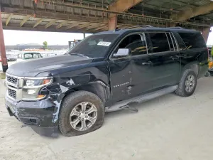 Chevrolet Suburban 5.3L 8 2015