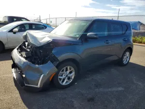 Kia Soul 2.0L 4 2025