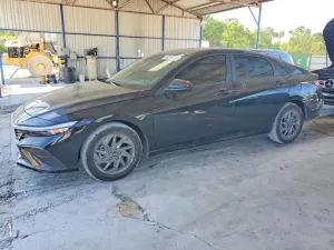 Hyundai Elantra 2.0L 4 2024