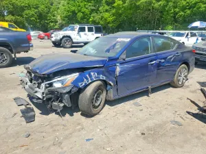 Nissan Altima 2.5L 4 2021