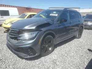 Volkswagen Tiguan SE R-LINE BLACK 2.0L 4 2023