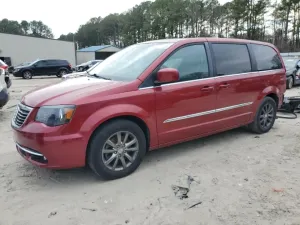Chrysler Town & Country S 3.6L 6 2015