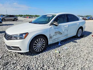 Volkswagen Passat 1.8L 4 2017