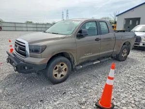 Toyota Tundra 4.6L 8 2010