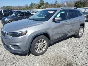 Jeep Cherokee LATITUDE 2.4L 4 2019