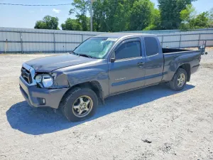 Toyota Tacoma 2.7L 4 2013