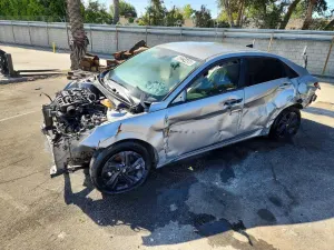 Hyundai Elantra 2.0L 4 2021