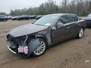 Infiniti Q50 3.7L 6 2014