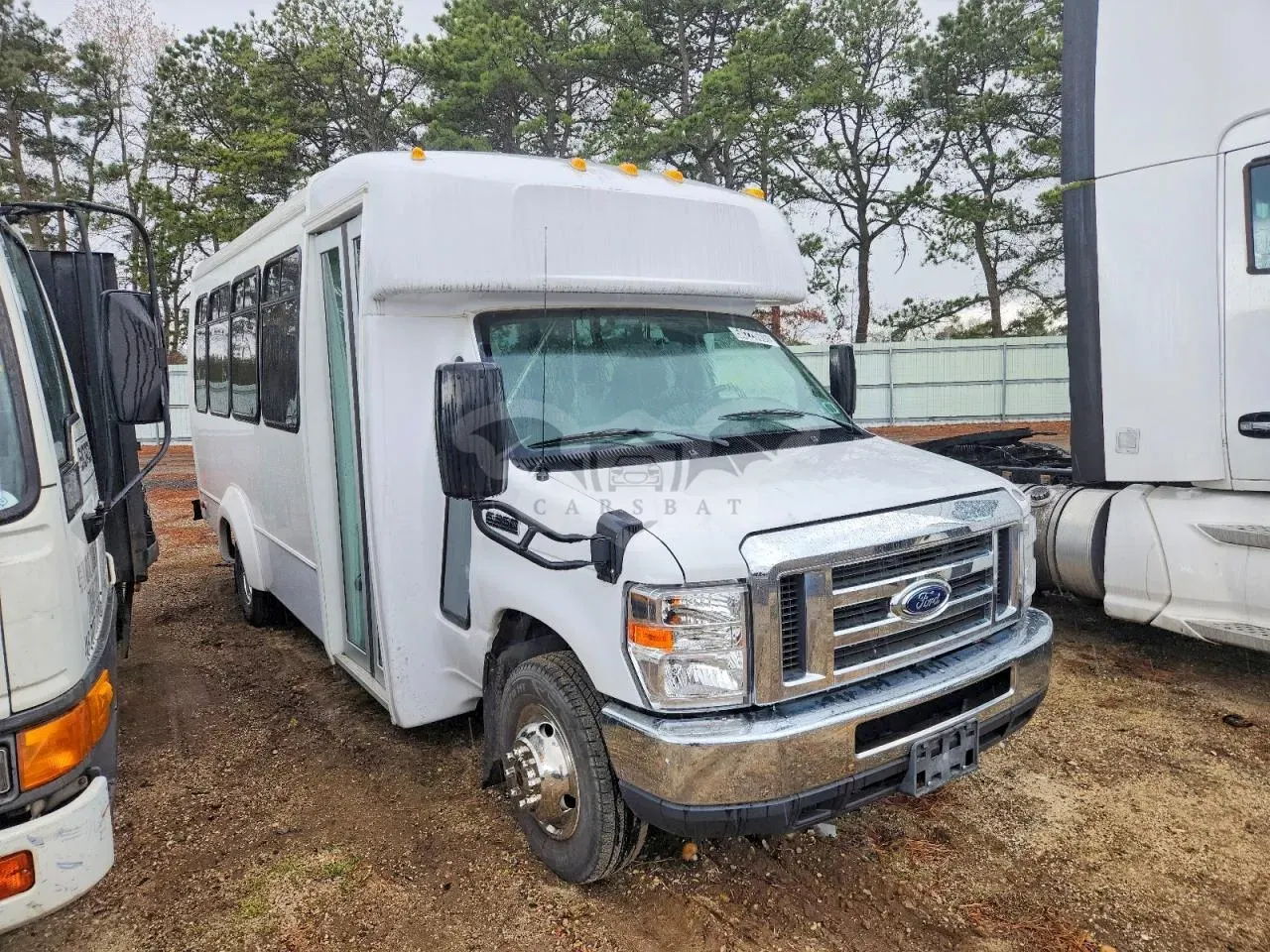 Ford Econoline 6.8L 10 2019
