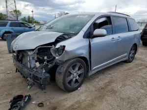 Toyota Sienna 3.5L 6 2017