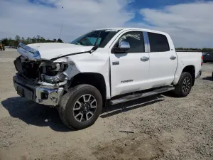 Toyota Tundra 5.7L 8 2018