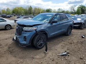 Ford Explorer 2.3L 4 2025