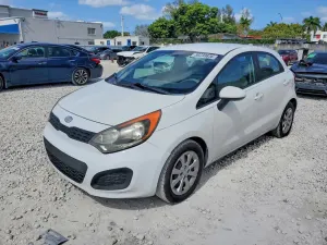 Kia Rio 1.6L 4 2013