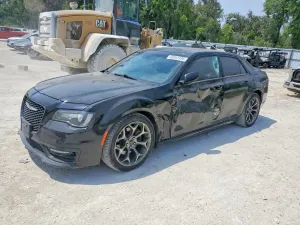 Chrysler 300 5.7L 8 2017