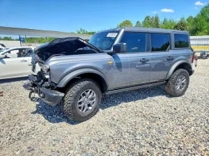 Ford Bronco 2.7L 6 2025