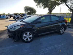 Hyundai Elantra 1.8L 4 2013