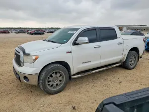 Toyota Tundra 5.7L 8 2010
