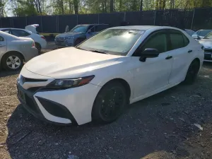 Toyota Camry 2.5L 4 2021