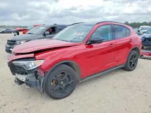 Alfa Romeo Stelvio 2.0L 4 2018