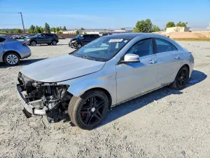 Mercedes-Benz CLA 2.0L 4 2015