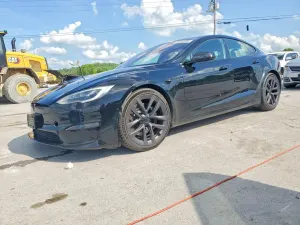 Tesla Model S 2021