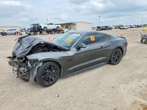 Ford Mustang 5.0L 8 2017