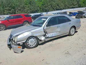 Mercedes-Benz E 3.2L 6 2000