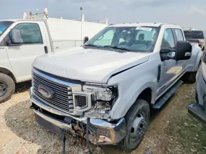 Ford F-350 6.7L 8 2020
