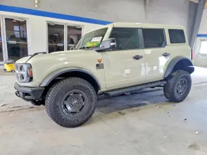 Ford Bronco 2.7L 6 2025