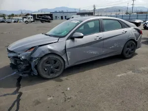 Hyundai Elantra 2.0L 4 2023